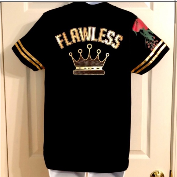 Mystiq Front & Back Graphic Button Down Top - Picture 4 of 9